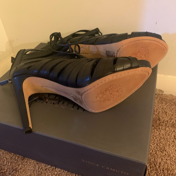 Vince Camuto Black Leather - Picture 2 of 7